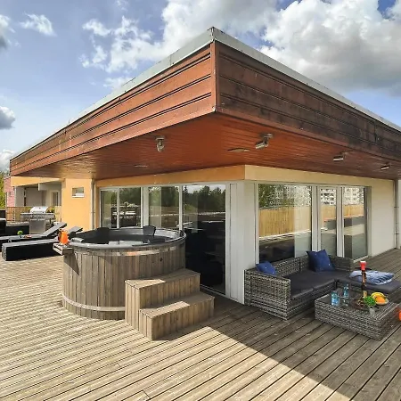 Skyhouse Lux Penthouse & Apartment Riga